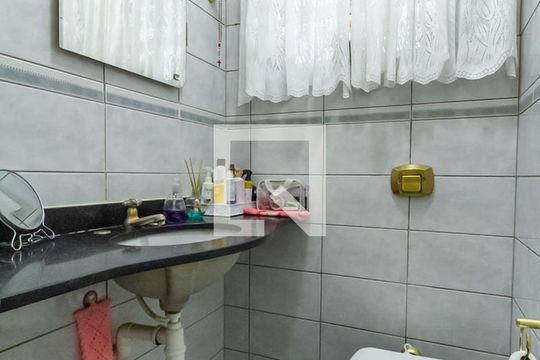 Lavabo de apartamento para alugar com 3 quartos, 110m² em Vila Dayse, São Bernardo do Campo