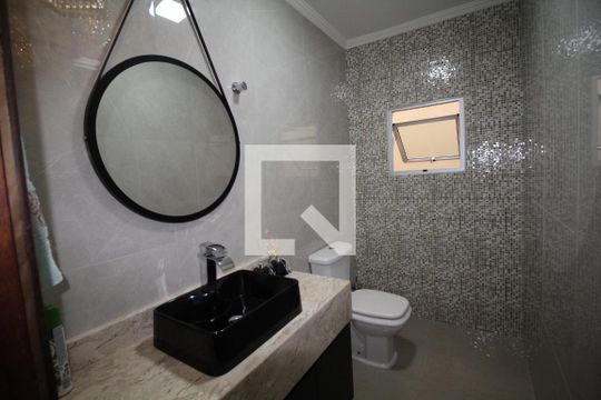 Banheiro 1 de casa à venda com 3 quartos, 250m² em Parque Luis Mucciolo, São Paulo