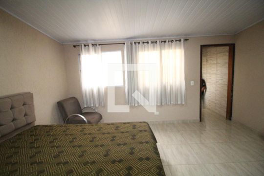 Quarto de casa à venda com 3 quartos, 250m² em Parque Luis Mucciolo, São Paulo
