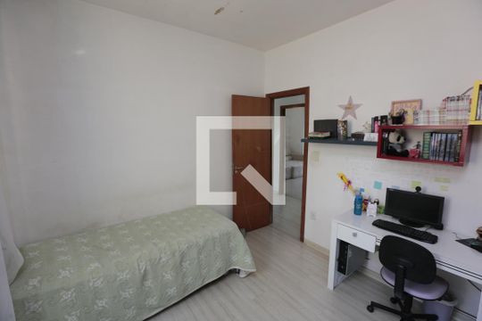 Quarto 1 de casa à venda com 4 quartos, 203m² em Europa, Contagem