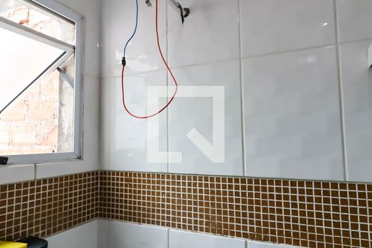Banheiro de casa para alugar com 1 quarto, 300m² em Jardim Saint Moritz, Taboão da Serra
