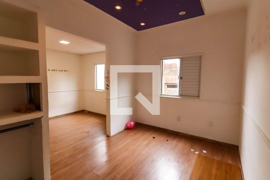 Quarto de casa para alugar com 1 quarto, 300m² em Jardim Saint Moritz, Taboão da Serra