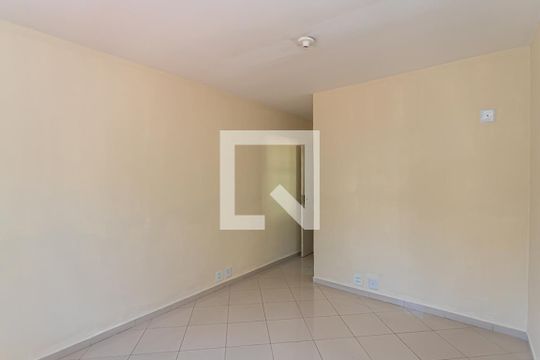 Suite de casa à venda com 3 quartos, 210m² em Chácara Inglesa, São Paulo