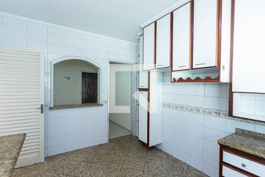 Cozinha de casa à venda com 3 quartos, 210m² em Chácara Inglesa, São Paulo