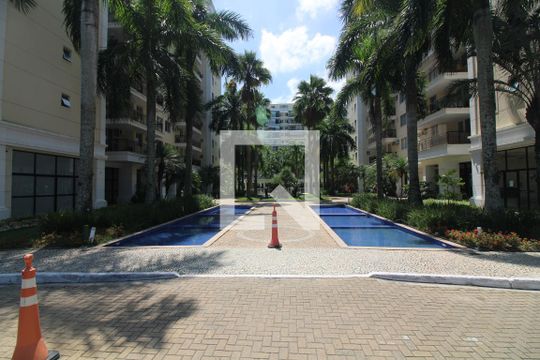 Fachada  de apartamento para alugar com 3 quartos, 85m² em Recreio dos Bandeirantes, Rio de Janeiro