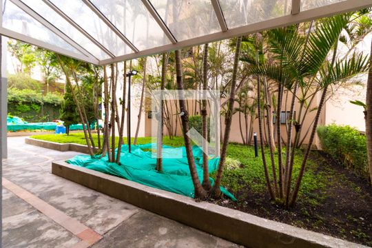 Área comum de apartamento à venda com 3 quartos, 70m² em Jardim Pinheiros, São Paulo