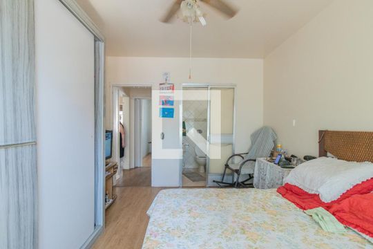Quarto 1 - Suíte de casa à venda com 4 quartos, 250m² em Tristeza, Porto Alegre
