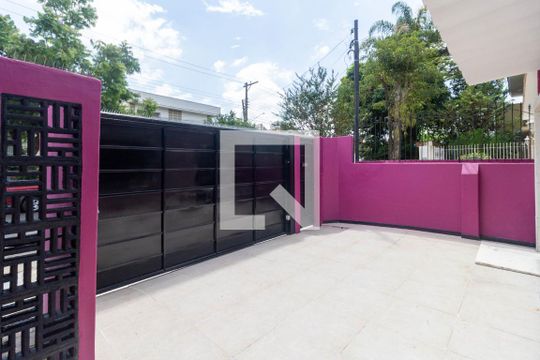 Garagem de casa à venda com 3 quartos, 170m² em Jardim da Gloria, São Paulo
