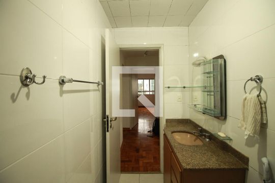 Banheiro de apartamento para alugar com 2 quartos, 96m² em Jardim Paulista, São Paulo