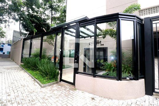 Fachada de apartamento para alugar com 3 quartos, 68m² em Santana, São Paulo