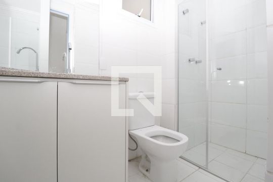 Banheiro Social de apartamento para alugar com 3 quartos, 68m² em Santana, São Paulo