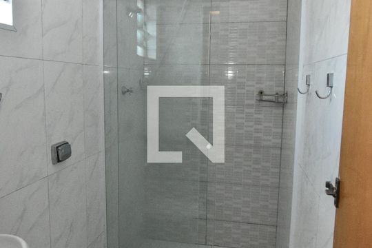 Banheiro da Suíte de casa para alugar com 1 quarto, 45m² em Parque Colonial, São Paulo