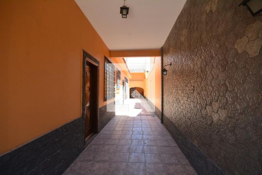 Garagem de casa de condomínio à venda com 5 quartos, 300m² em Vila Kosmos, Rio de Janeiro