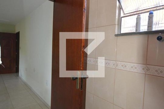Banheiro da suite 2 de casa de condomínio à venda com 5 quartos, 300m² em Vila Kosmos, Rio de Janeiro