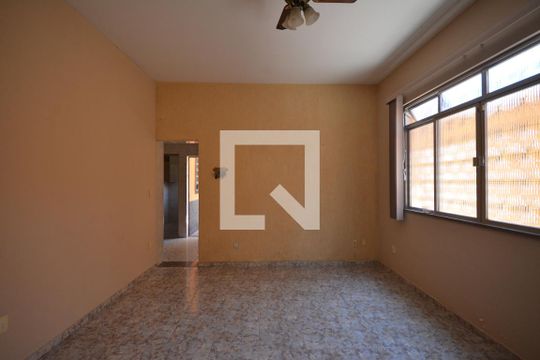 Sala 1 de casa de condomínio à venda com 5 quartos, 300m² em Vila Kosmos, Rio de Janeiro