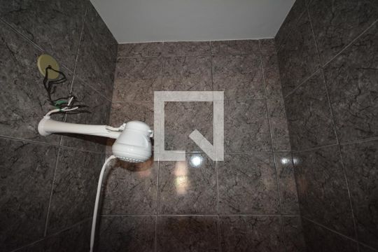 Banheiro da Área Gourmt de casa de condomínio à venda com 5 quartos, 300m² em Vila Kosmos, Rio de Janeiro