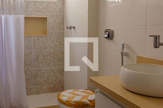 Banheiro de apartamento à venda com 3 quartos, 90m² em Recreio dos Bandeirantes, Rio de Janeiro