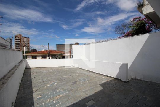 Área  de casa para alugar com 2 quartos, 113m² em Vila Trujillo, Sorocaba