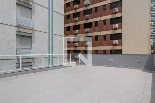 Área Comum - Solarium de apartamento para alugar com 3 quartos, 138m² em Pr. das Asturias, Guarujá