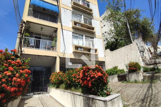 Fachada de apartamento à venda com 2 quartos, 80m² em Jacarepaguá, Rio de Janeiro