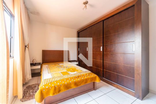 Quarto 1 de casa à venda com 3 quartos, 217m² em Vila Linda, Santo André