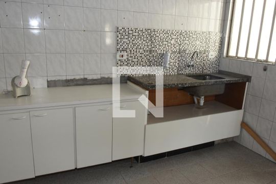 Cozinha de casa à venda com 3 quartos, 65m² em Vila Sao Paulo, São Paulo