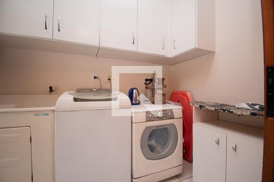 lavanderia de casa à venda com 3 quartos, 144m² em Canudos, Novo Hamburgo