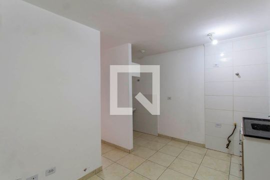 Sala e Cozinha Integrada de apartamento à venda com 2 quartos, 35m² em Vila União (zona Leste), São Paulo