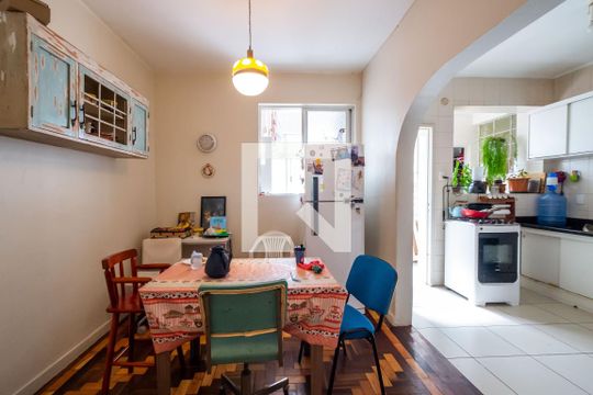 Cozinha de apartamento para alugar com 4 quartos, 100m² em Santana, Porto Alegre