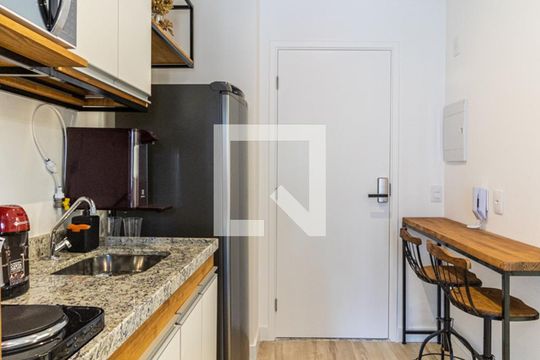 Cozinha de kitnet/studio à venda com 1 quarto, 23m² em República, São Paulo