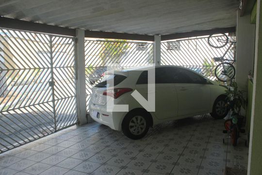 Garagem de casa à venda com 3 quartos, 140m² em Socorro, São Paulo