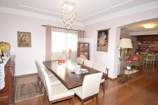 Sala de Estar de apartamento à venda com 5 quartos, 450m² em Cambuí, Campinas