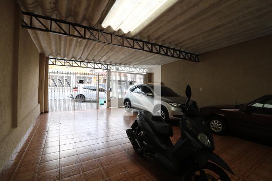 Garagem de casa à venda com 5 quartos, 400m² em Jardim Vila Formosa, São Paulo