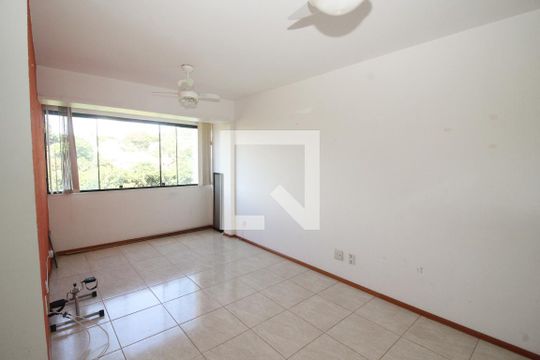 Apartamento à venda com 2 quartos, 55m² em Glória, Porto Alegre