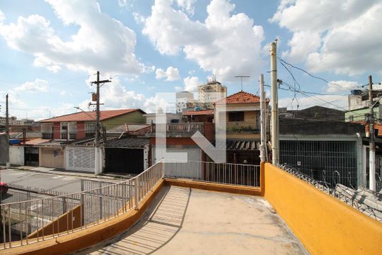 varanda do Quarto 3 de casa à venda com 3 quartos, 224m² em Jardim Cotinha, São Paulo