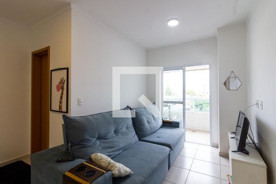 Sala de apartamento para alugar com 1 quarto, 50m² em Guilhermina, Praia Grande
