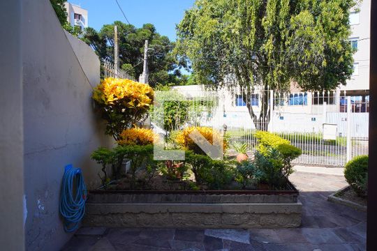Sala - Vista de casa à venda com 3 quartos, 300m² em Cristo Redentor, Porto Alegre