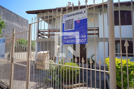 Fachada da Casa de casa à venda com 3 quartos, 300m² em Cristo Redentor, Porto Alegre