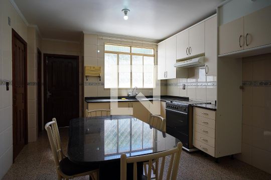 Cozinha de casa à venda com 3 quartos, 300m² em Cristo Redentor, Porto Alegre