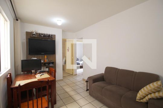 Sala de apartamento para alugar com 2 quartos, 55m² em Parque Morumbi, Votorantim