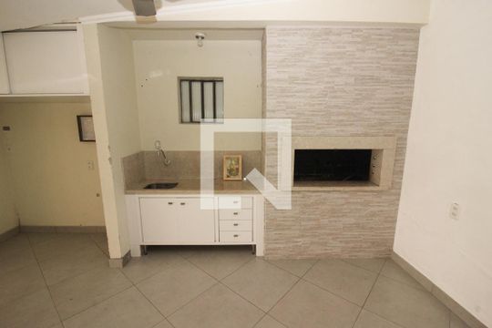varanda de casa para alugar com 4 quartos, 483m² em Coronel Aparicio Borges, Porto Alegre