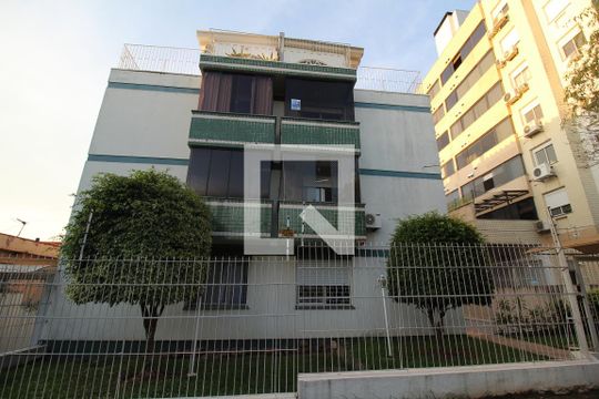 Fachada do Prédio de apartamento à venda com 2 quartos, 170m² em São Sebastião, Porto Alegre