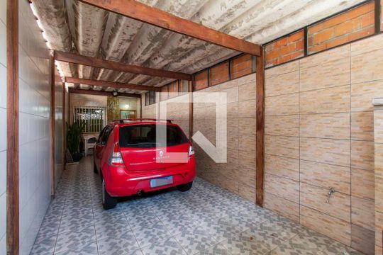 Garagem de casa à venda com 2 quartos, 98m² em Cidade Líder, São Paulo
