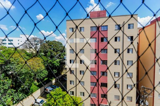 Vista do Quarto 1 de apartamento para alugar com 2 quartos, 50m² em Vila Leonor, Guarulhos
