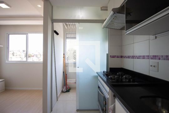 Cozinha de apartamento à venda com 2 quartos, 47m² em Itaquera, São Paulo