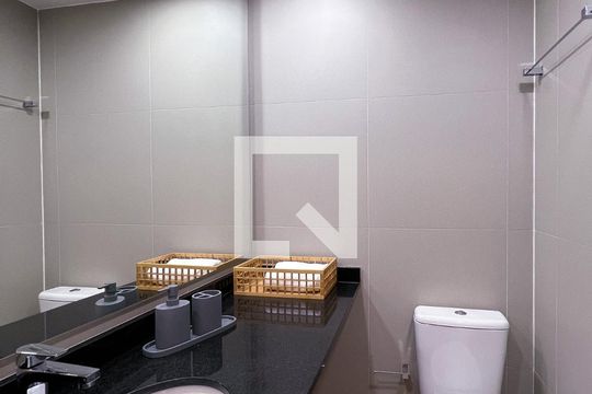 Banheiro de kitnet/studio à venda com 1 quarto, 29m² em Itaim Bibi, São Paulo