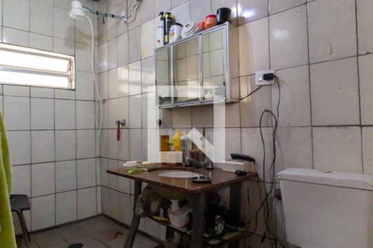 Banheiro da Suíte  de casa à venda com 5 quartos, 200m² em Ipiranga, São Paulo