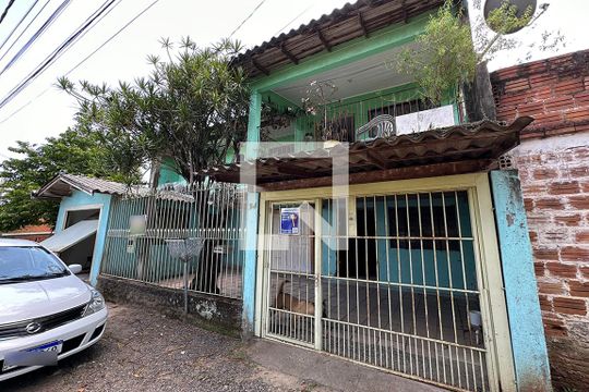 Fachada de casa à venda com 2 quartos, 200m² em Scharlau, São Leopoldo