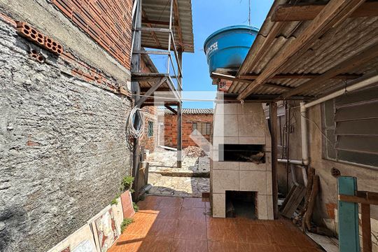 Área Externa de casa à venda com 2 quartos, 200m² em Scharlau, São Leopoldo