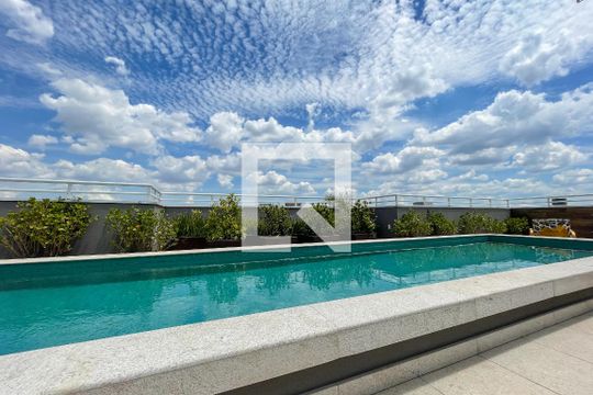 Piscina de kitnet/studio para alugar com 1 quarto, 24m² em Jardim Paulistano, São Paulo